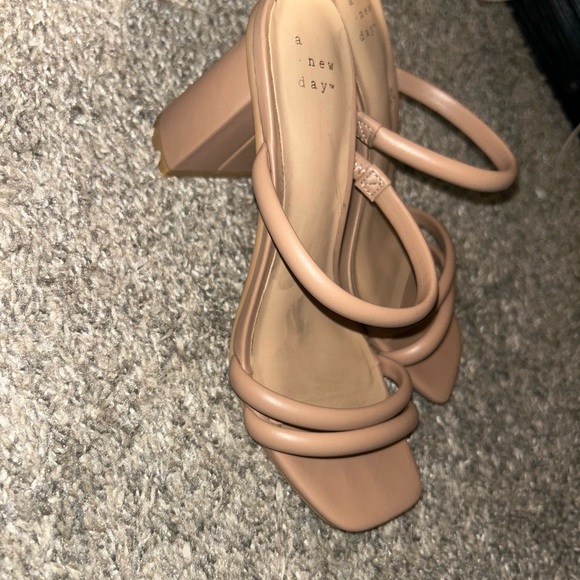 A New Day Women's Brown Strappy Sandals - Picture 2 of 3